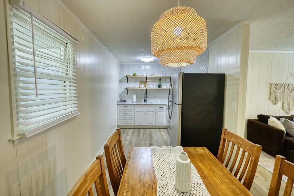 The Bohemian 1/2 Mi From Covington Square Villa ภายนอก รูปภาพ
