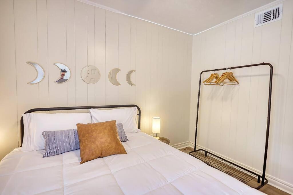 The Bohemian 1/2 Mi From Covington Square Villa ภายนอก รูปภาพ